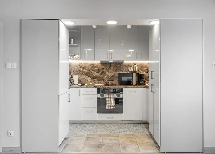 Center 2br W/ Free Parking & Terrace アパート プロヴディフ