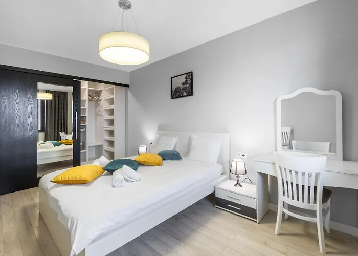 Center 2br W/ Free Parking & Terrace * プロヴディフ